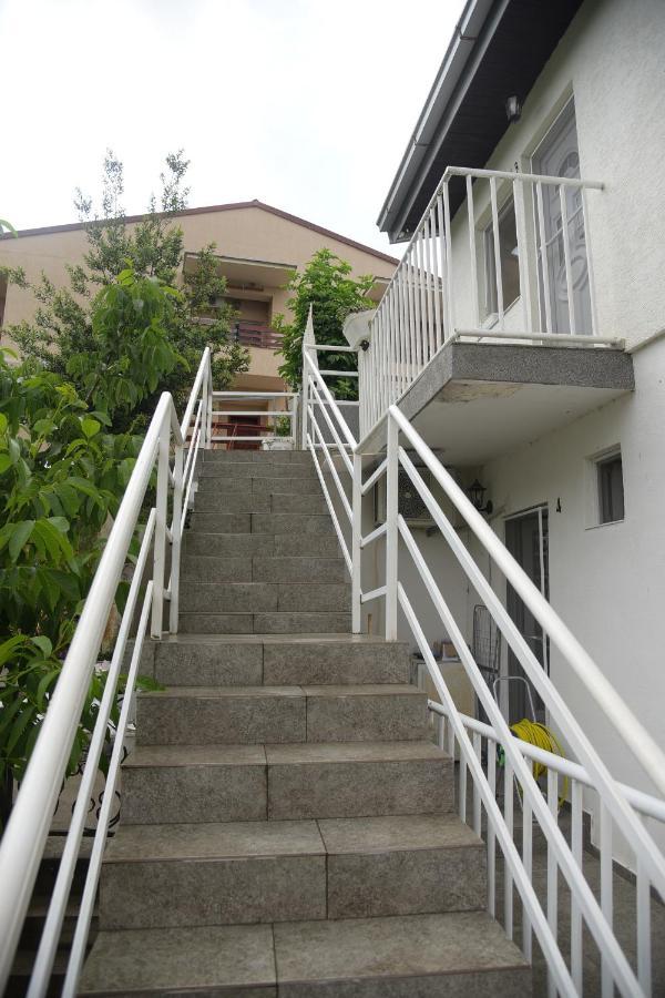 Apartments Villa Naumovi Dojran エクステリア 写真